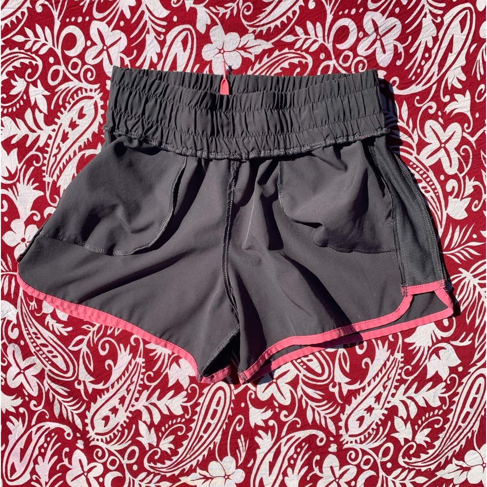 Reebok Women’s Gray & Pink Athletic Shorts w/ Drawstring Elastic Waist + Pockets - Picture 13 of 14